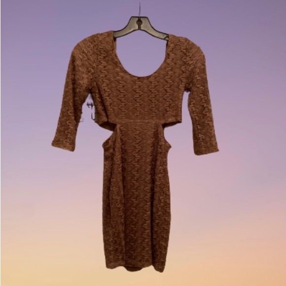 NWT Lovers + Friends Lace Side Cut-out Dress
Size XS - Picture 2 of 6